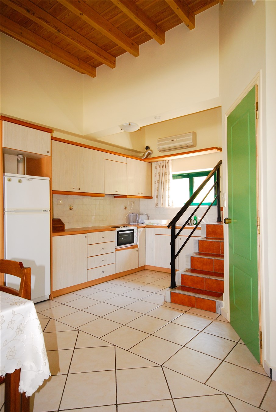 Aloni Suites