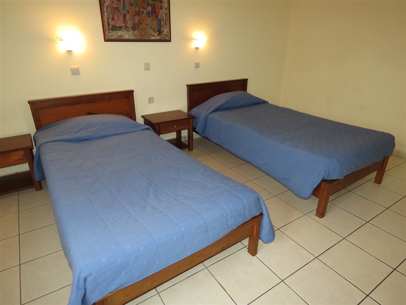 Aloni Suites