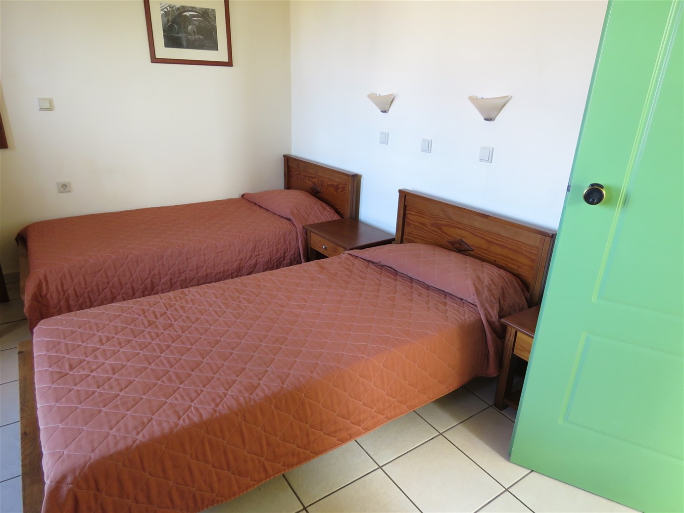 Aloni Suites