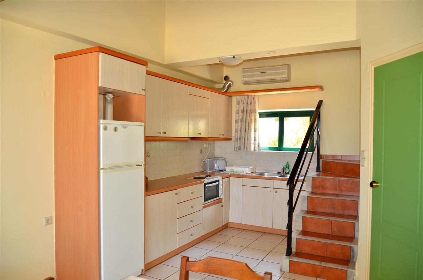 Aloni Suites