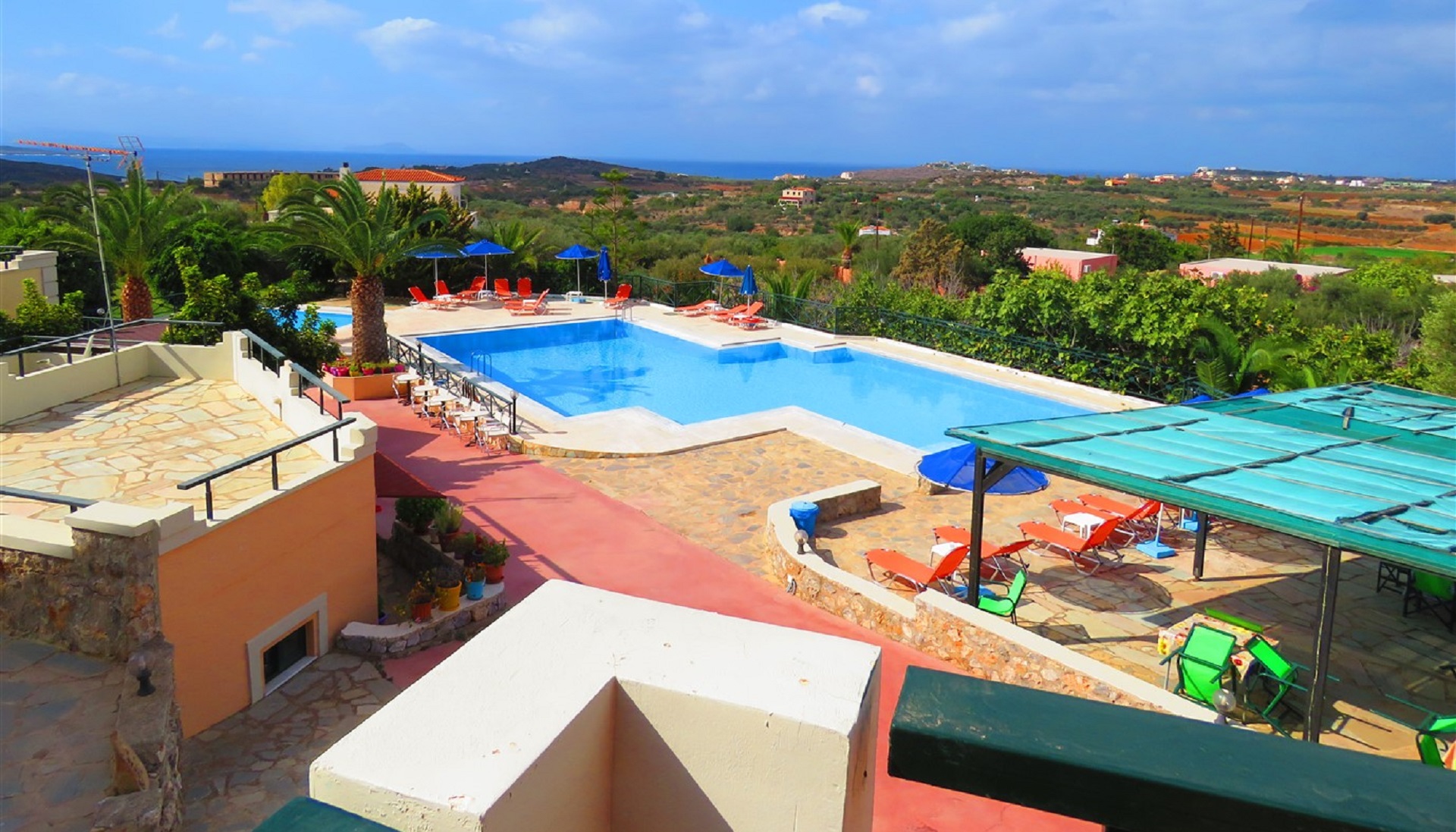 Aloni Suites