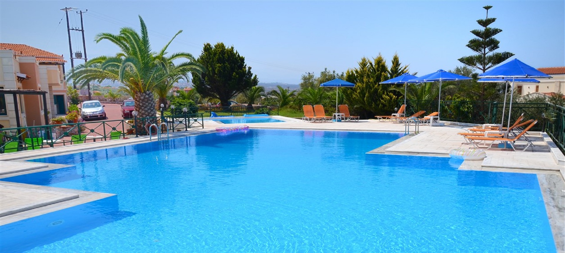 Aloni Suites