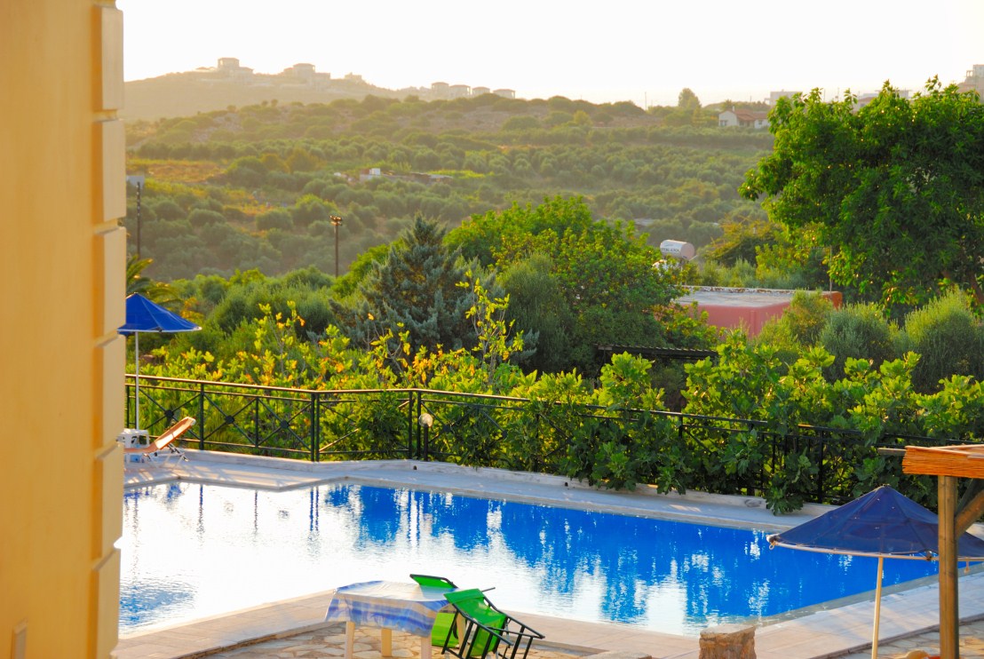Aloni Suites