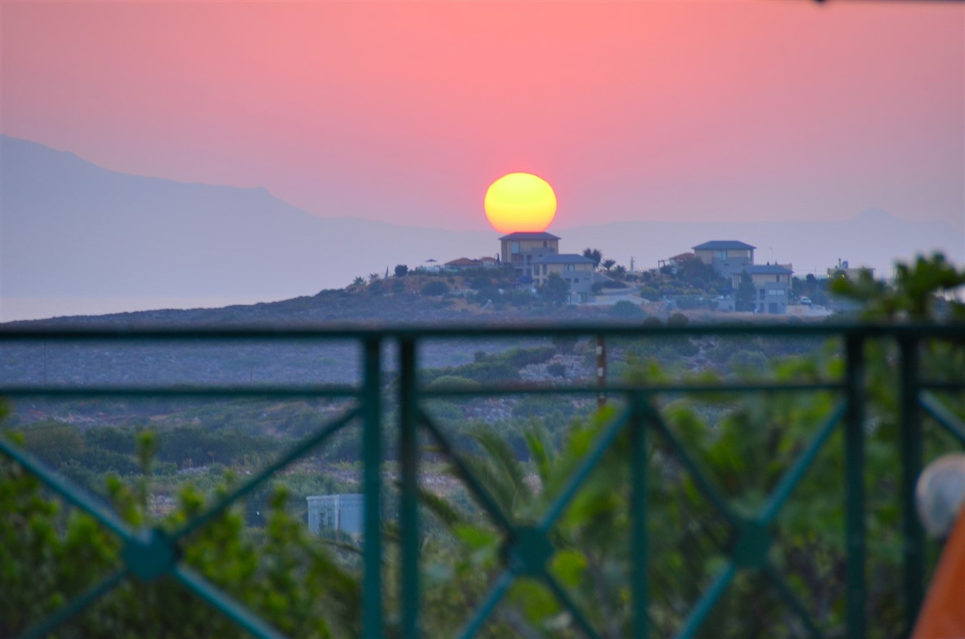 Aloni Suites